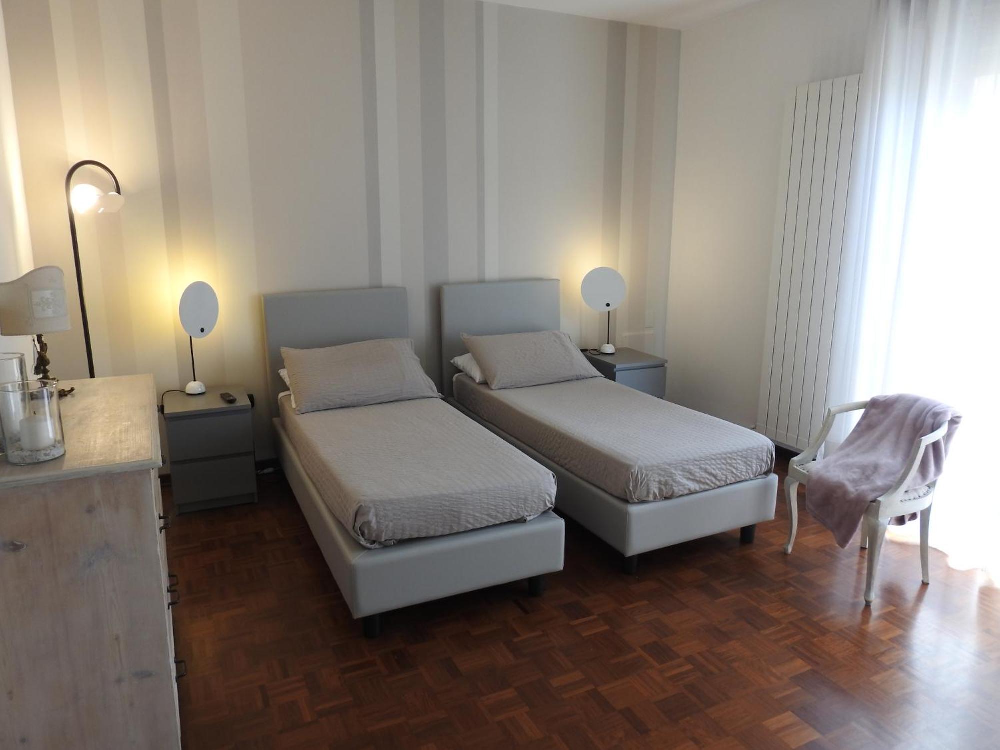 לינה וארוחת בוקר Esine La Casa Di Clara מראה חיצוני תמונה